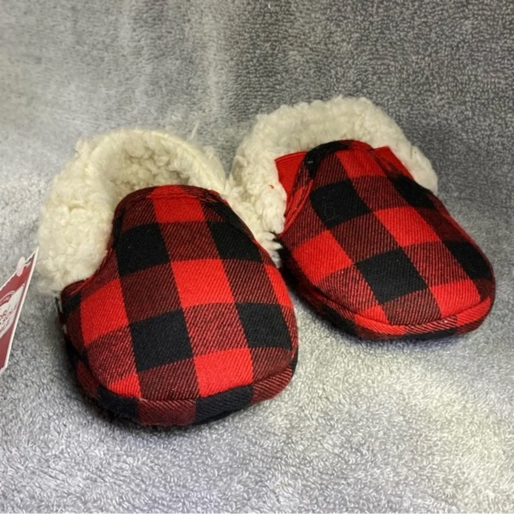 Holiday‎ Time Slippers Plaid Size 5-6 unisex